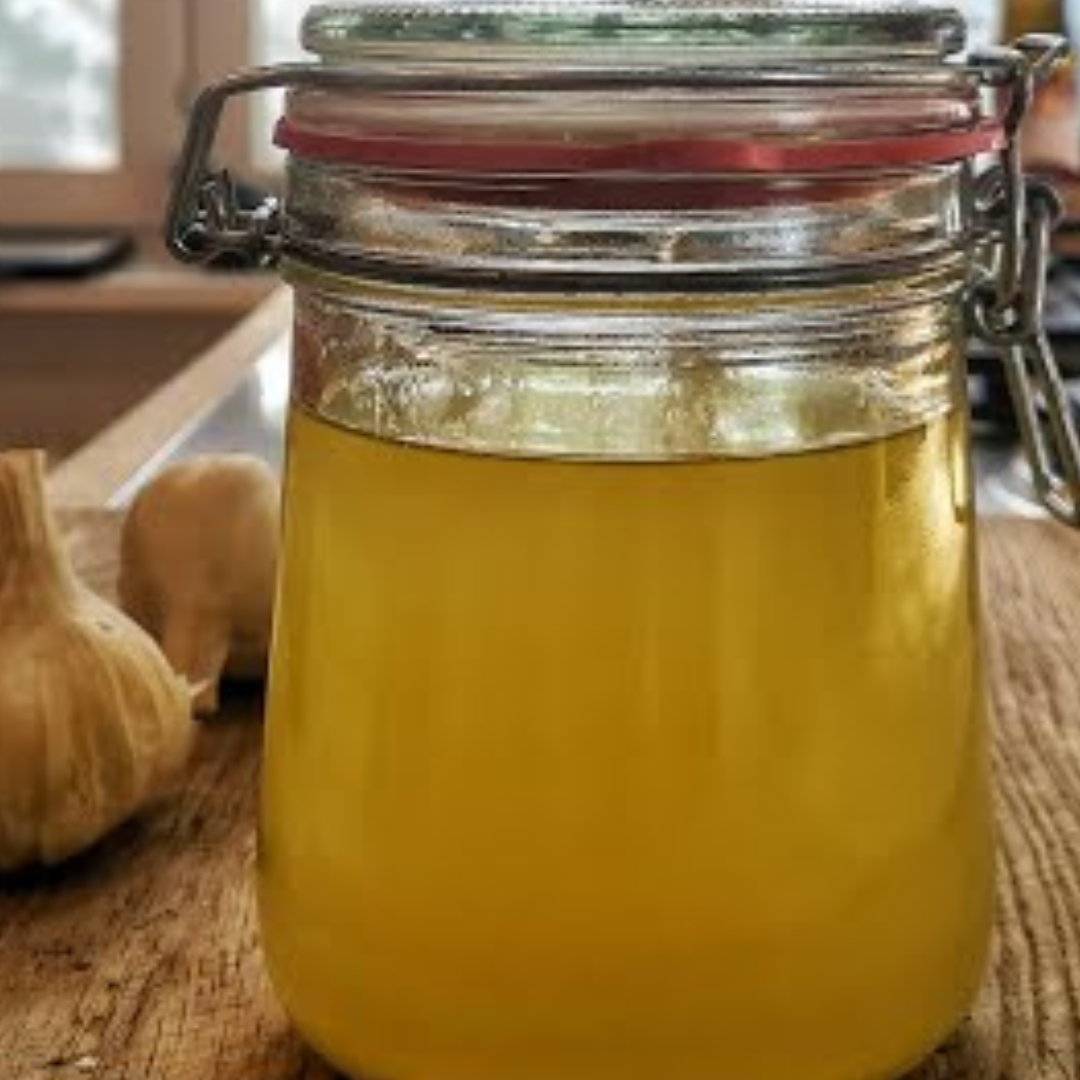 Knoblauchöl - das Rezept von Brot mit Ei